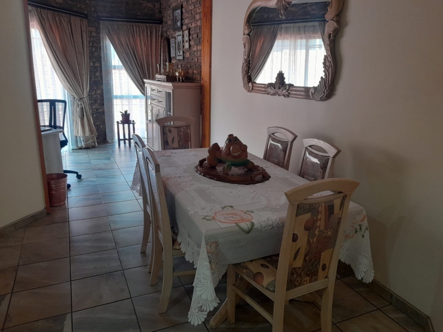 3 Bedroom Property for Sale in Safari Gardens North West